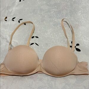 SKIMS ULTIMATE STRAPLESS PUSH-UP BRA COLOR SAND